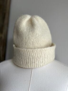 Vintage White Wool Beanie Roll Brim Icelandic Hat